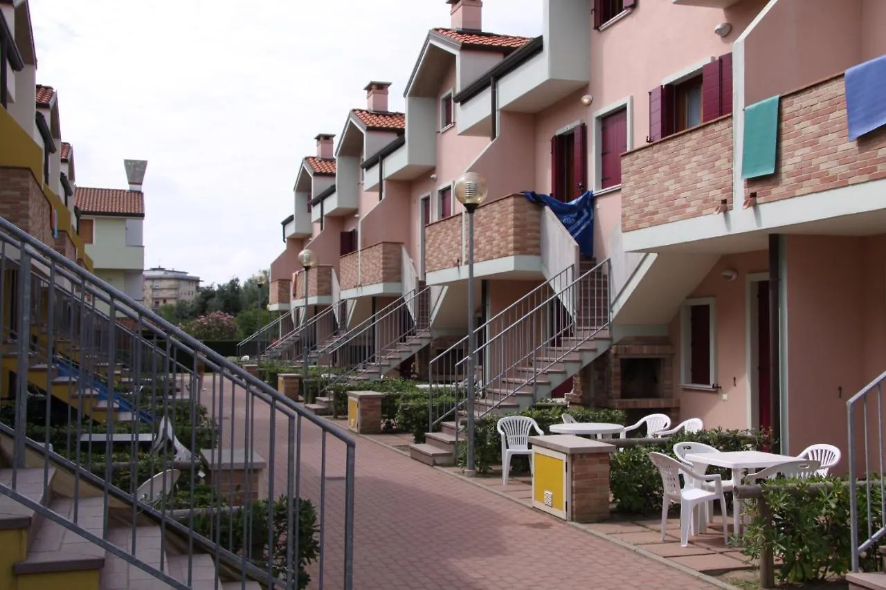 Apartment Relaxing Escape Flat In Residence Rosapineta